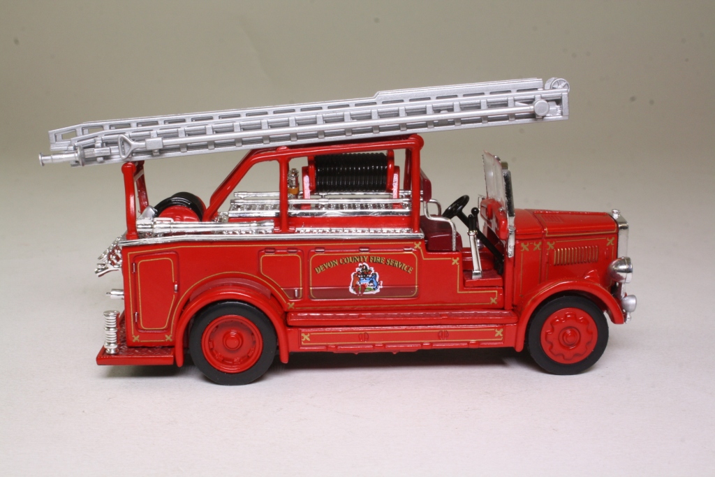 Matchbox Collectibles YYM37635; 1936 Leyland Cub Fire Engine; Open Top Ladder Truck